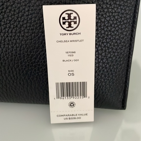 New, authentic Tory Burch chelsea wristlet - Picture 14 of 14
